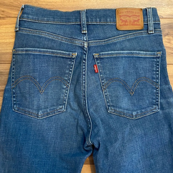 Levi’s jeans - Picture 2 of 4